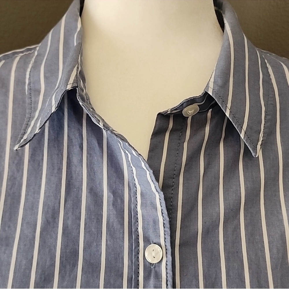 Oversized women’s Abercrombie & fitch button down - Picture 3 of 6